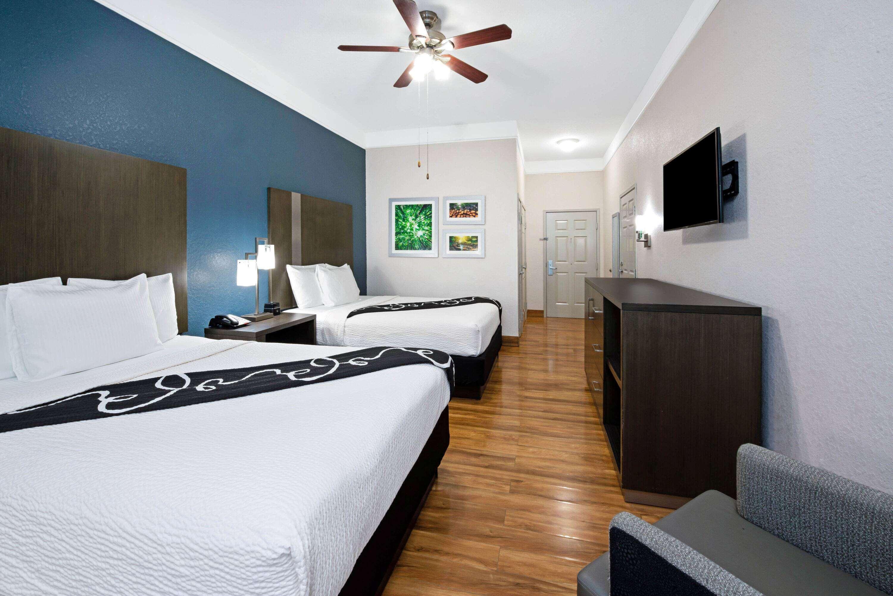 La Quinta & Kingwood Iah Airport 53200 Hotel Houston