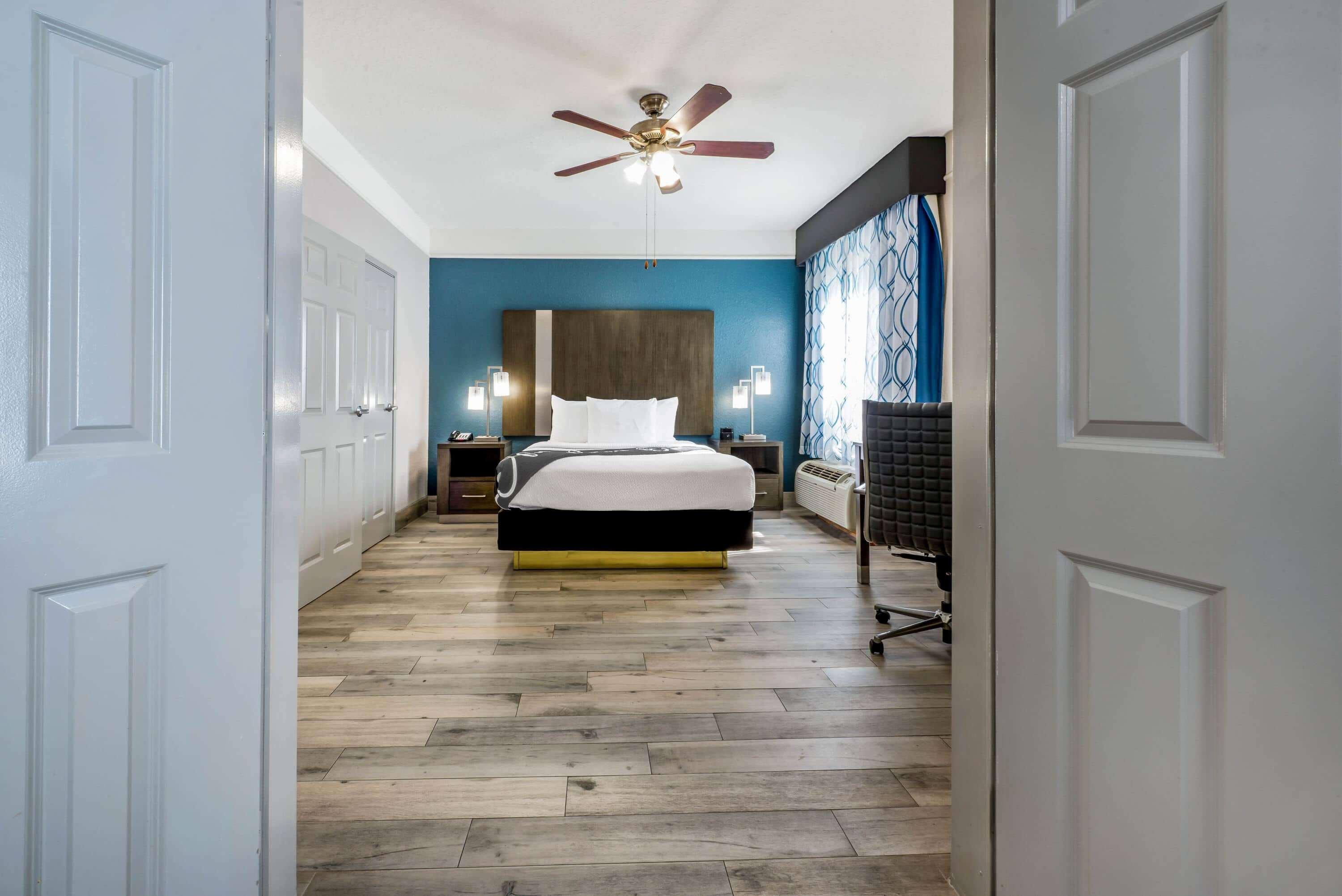 La Quinta & Kingwood Iah Airport 53200 Hotel 3*